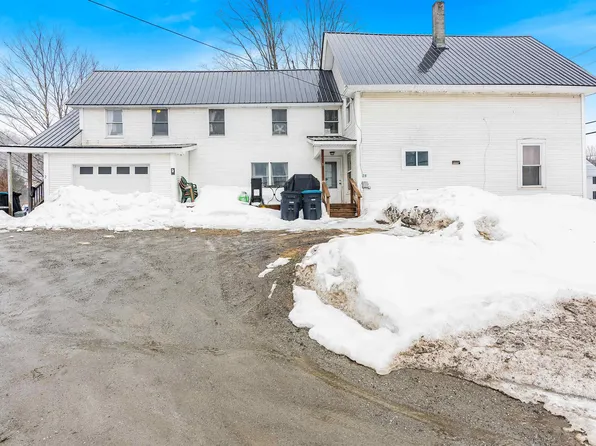 24 Ferry Street, Hyde Park, VT 05655