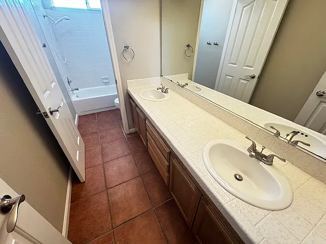 625 Roscommon Pl — Photo 46