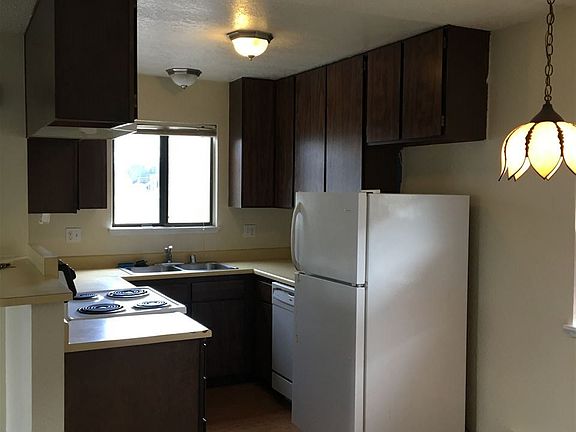 5th image of 801 Sierra Vista Way APT 32