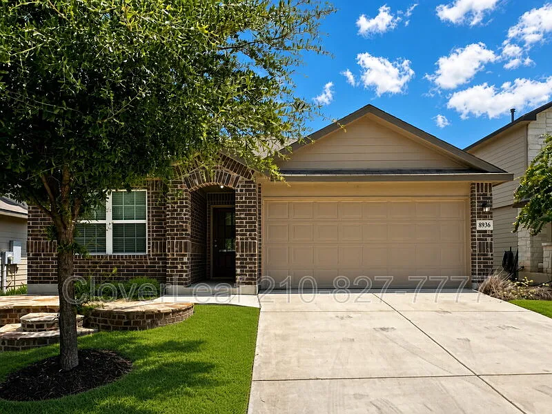 4 bed, 2.0 bath, 1904 sqft, $1,950 — Photo 3