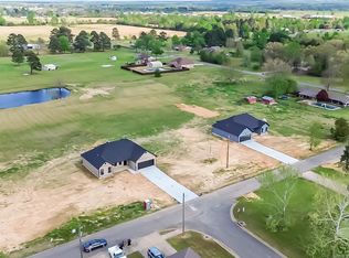 15 Saye St, Vilonia, AR 72173