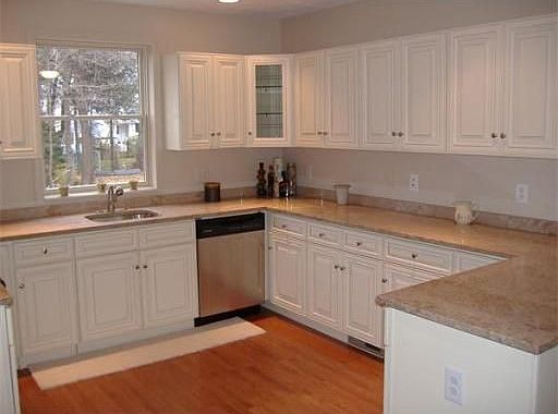 3rd image of 108 Beaver St