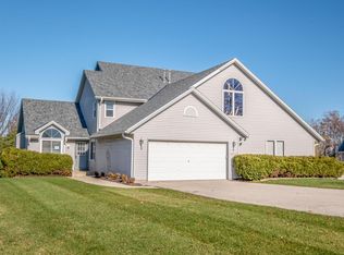 18900 Hi View Dr #18910, Brookfield, WI 53045