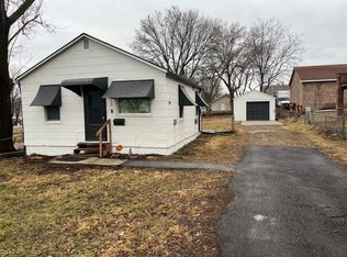 203 SW 9th St, Blue Springs, MO 64015