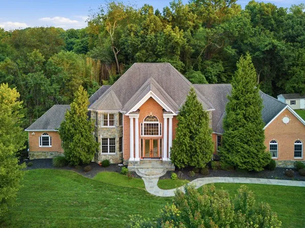 16601 Pleasant Colony Dr, Upper Marlboro, MD 20774