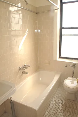 Rented by City Connections Realty | media 33