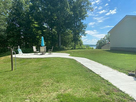 concrete patio with viee