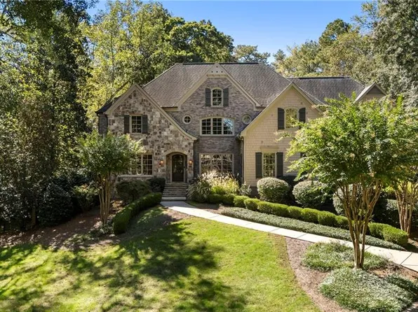 5178 S Trimble Rd, Sandy Springs, GA 30342
