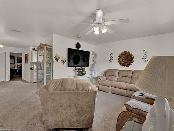 4th image of 3613 Ellington Ave