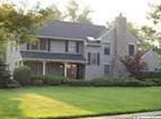 52 Dorchester Way, Shrewsbury, NJ 07702