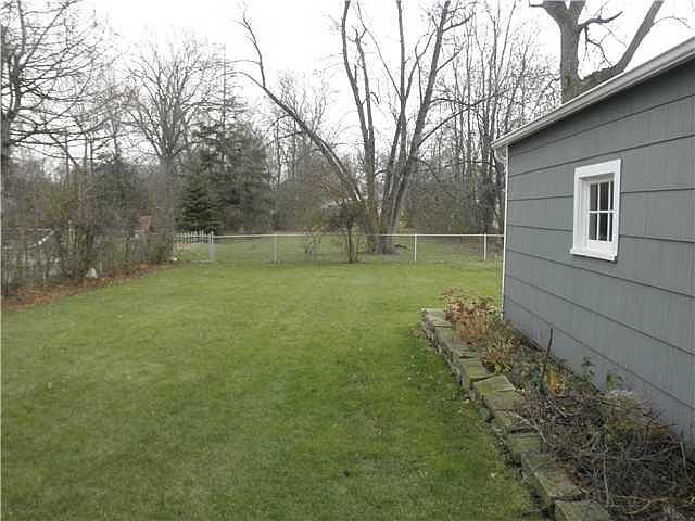 2nd image of 371 Westfield Rd N