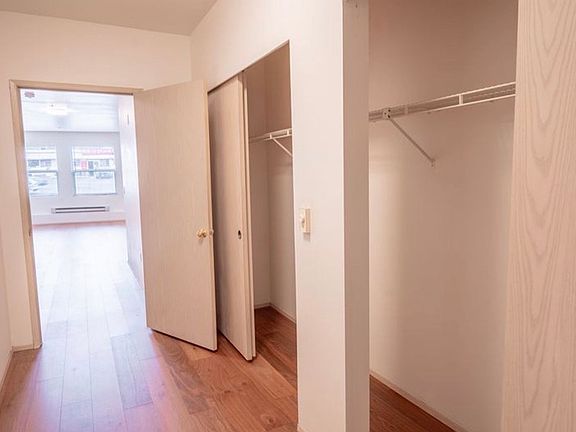 3rd image of 3401 Pacific Ave APT A103