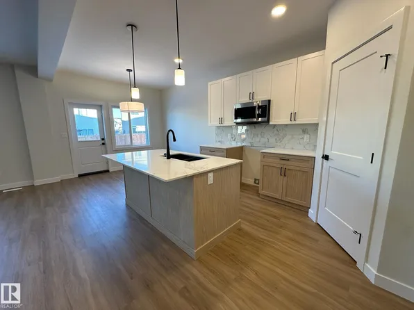 22 Sereno Ln, Fort Saskatchewan, AB T8L 0W3