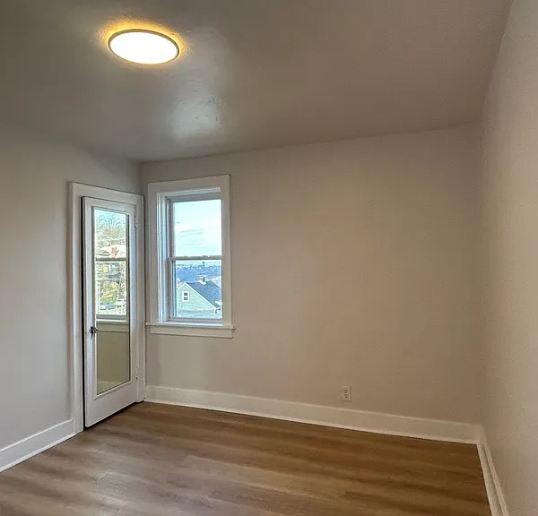 2903 Voelkel Ave #7 — Photo 18