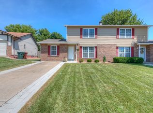 10 Coach Dr, Saint Peters, MO 63376