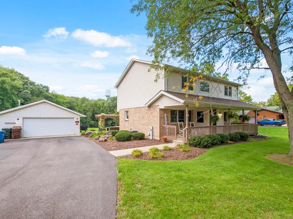 11602 Center Dr, Lemont, IL 60439