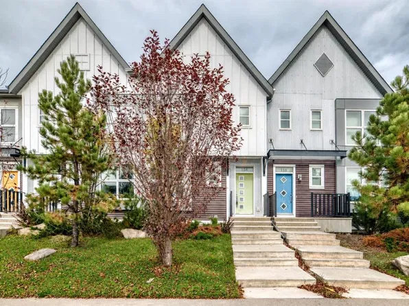 154 S Livingston Ave NE, Calgary, AB T3P 0V9
