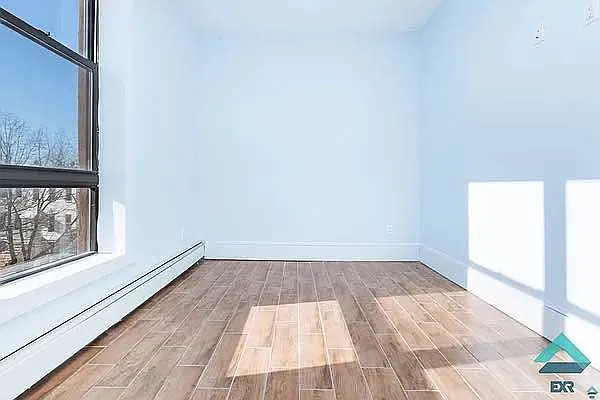 Rented by EXR | media 8