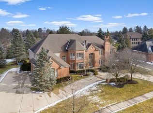 4902 Adams Pointe Ct, Troy, MI 48098