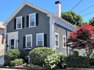 9 Friendly St, Fairhaven, MA 02719