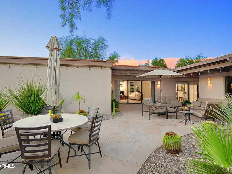 1049 N Boulder Dr — Photo 46