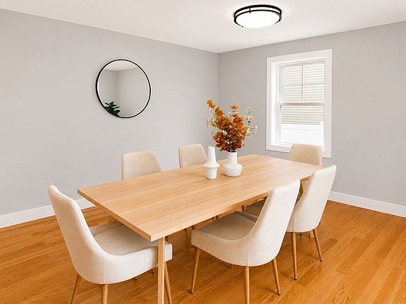 5th image of 813 Main St #2
