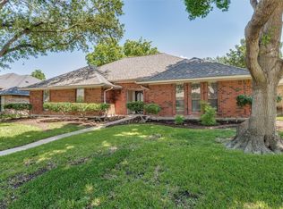2525 Belmeade Dr, Carrollton, TX 75006