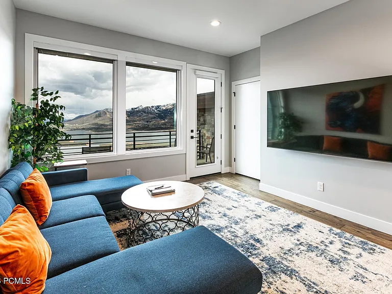 765 E Miner Way — Photo 22