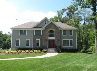 11 Knights Bridge Dr, Randolph, NJ