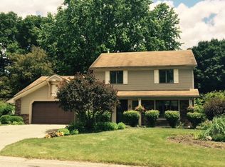 205 River Cove Ln, North Manchester, IN 46962