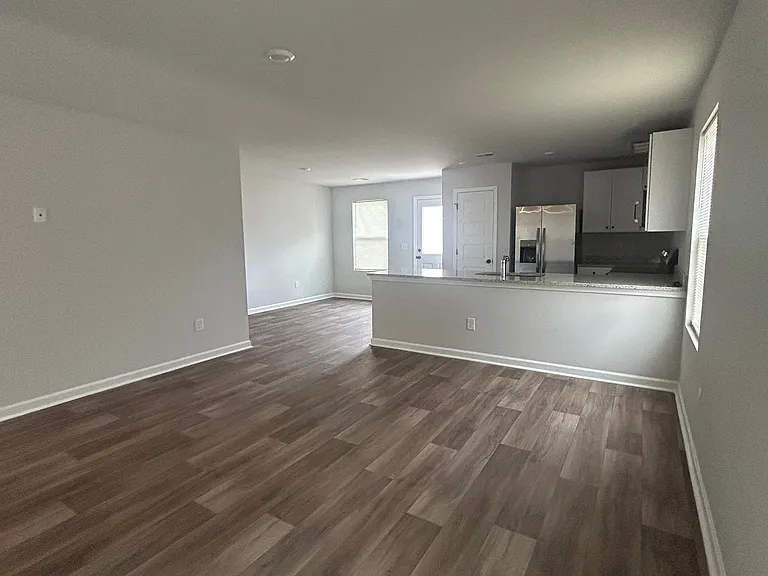 1732 King Oaks Loop — Photo 5