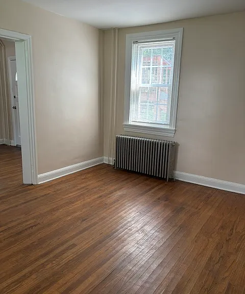 282 Laurelwood Rd #1R — Photo 2