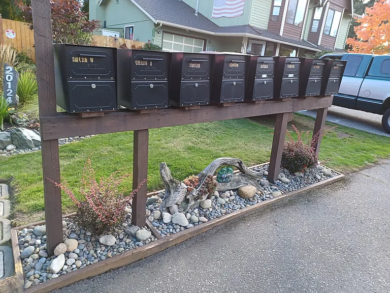 28th Ave W — Photo 10