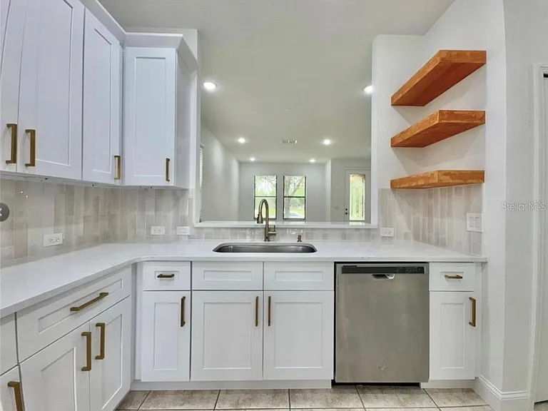2022 Bent Grass Ave — Photo 7
