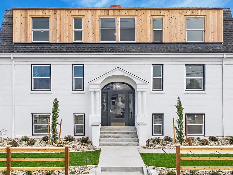 Maple Apartments — Photo 3