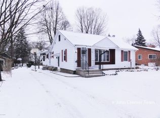 633 W Walnut St, Hastings, MI