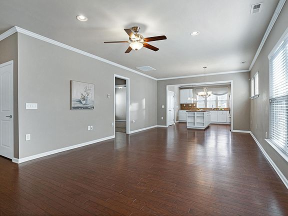 3rd image of 1418 Palmer Hill Dr