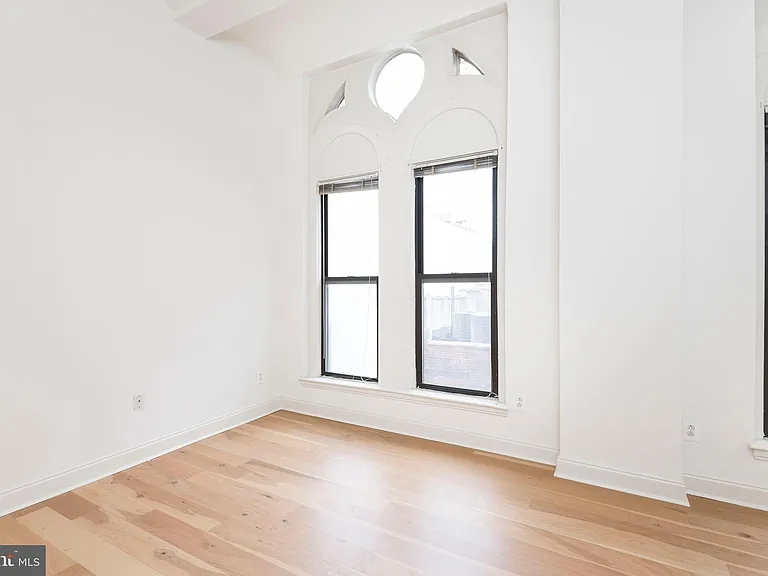 701-3 Sansom St #407 — Photo 10