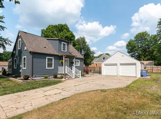 1426 Lancashire Dr SE, Grand Rapids, MI 49508