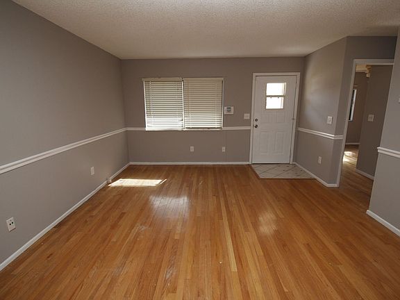 2nd image of 1047 Grandeur St SE
