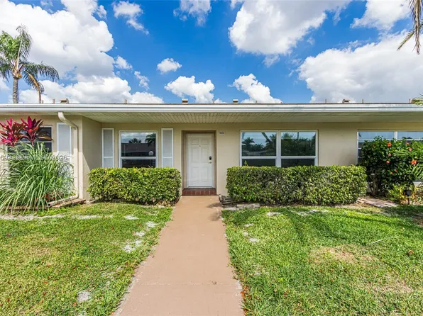 8953 Warwick Dr #8953, Boca Raton, FL 33433