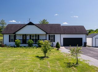 1807 Mosley Ferry Rd, Chapmansboro, TN 37035