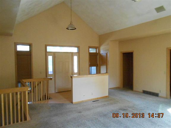 4th image of 1807 W Interlochen Dr