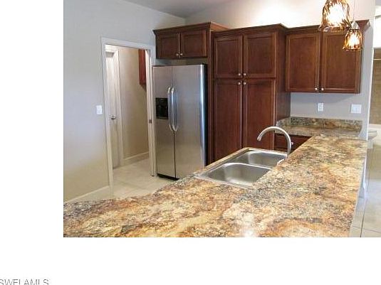4th image of 3219 NE 13th Ct