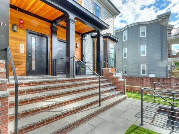 19-21 Moseley St #2, Dorchester, MA 02125