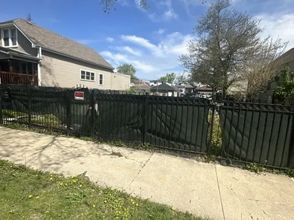 5640 W Patterson Ave, Chicago, IL 60634