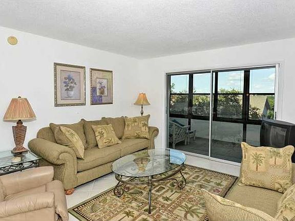 2nd image of 1255 E Peppertree Dr APT 306