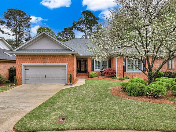 2nd image of 675 Glen Abbey Drive
