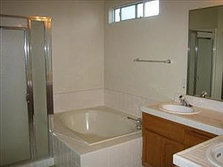 5th image of 540 Gianelli St