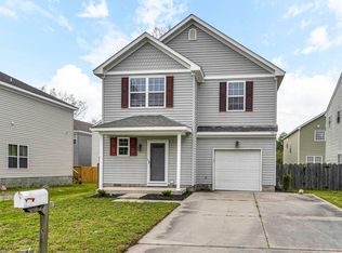 923 Hill St, Chesapeake, VA 23324